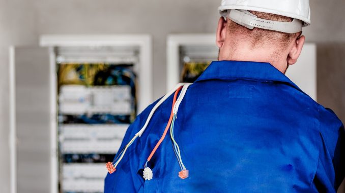 electrician-1080586_1280